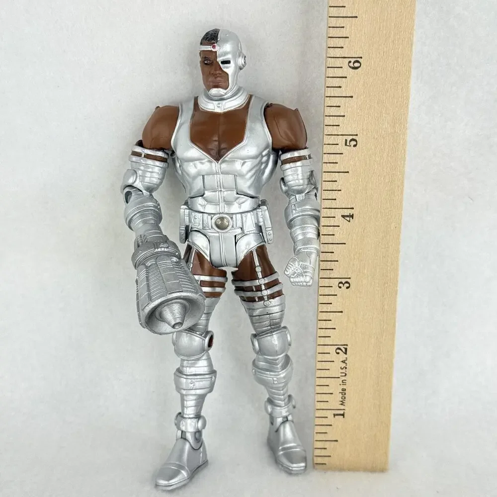 Cyborg DC Comics Action Figure Wave 4 Silver Armor Fully Jointed Toy Figure